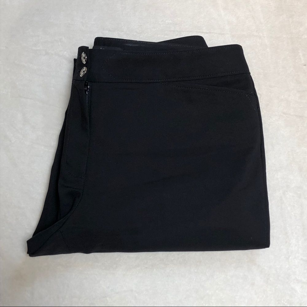 W50- White House Black Market Black Straight Leg Pants